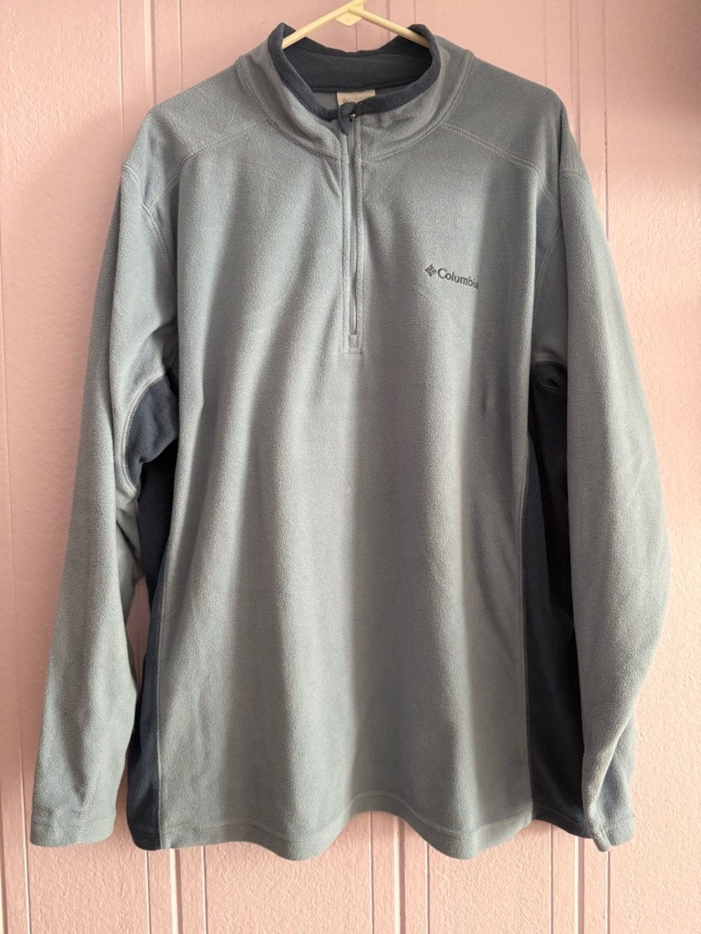 Columbia Light Blue and Dark Blue Half-Zip Fleece Pullover